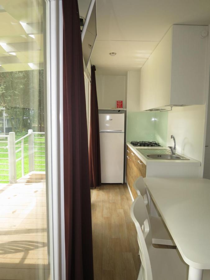 Holiday Home Maxi Caravan Capri By Interhome Baia Domizia Exterior photo